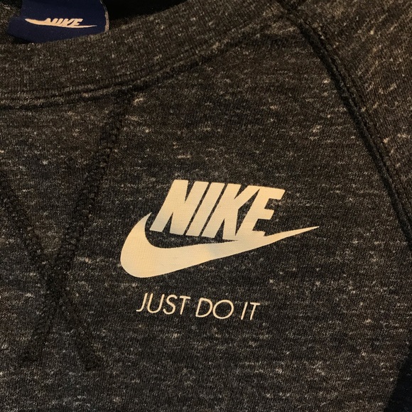 nike crewneck! - Picture 1 of 3